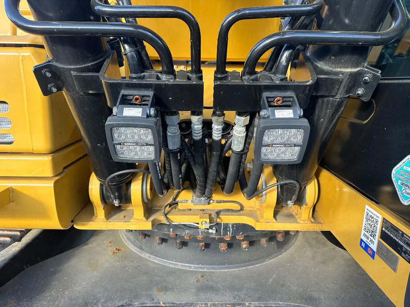 حفارات زحافة Caterpillar 323FL Z-LINE Full Electric: صور 13