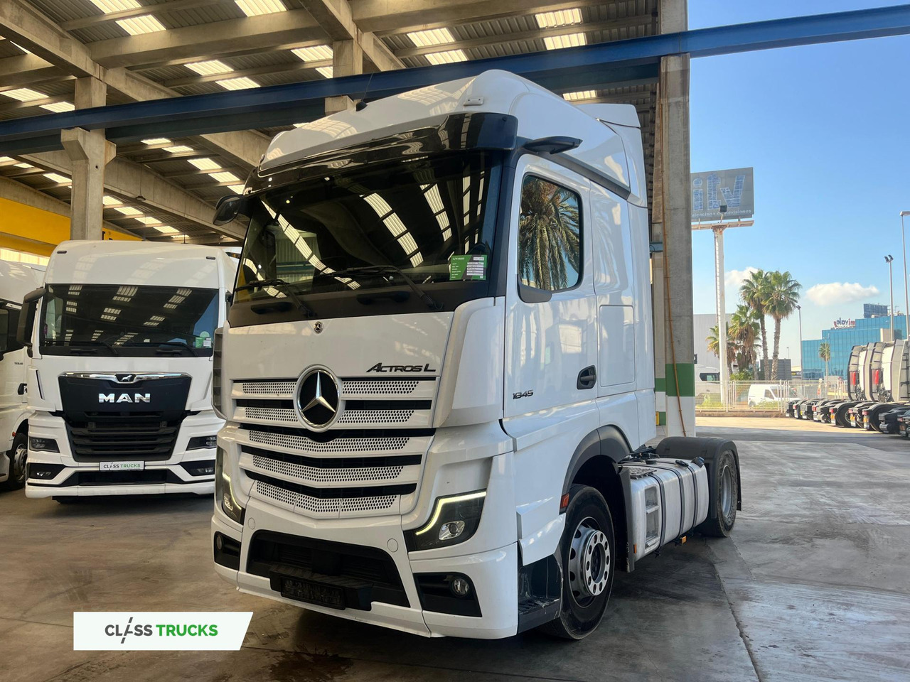 Mercedes-Benz Actros 5 1845 BigSpace - شاحنة جرار: صور 1 Mercedes-Benz Actros 5 1845 BigSpace - شاحنة جرار: صور 1