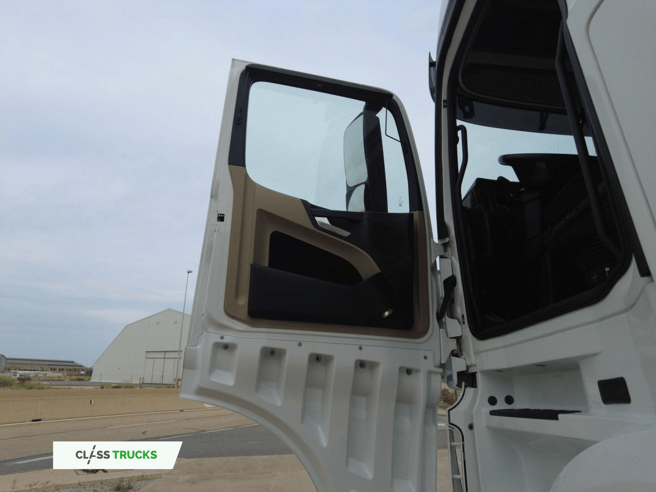 Mercedes-Benz Actros 5 1845 BigSpace - شاحنة جرار: صور 3 Mercedes-Benz Actros 5 1845 BigSpace - شاحنة جرار: صور 3