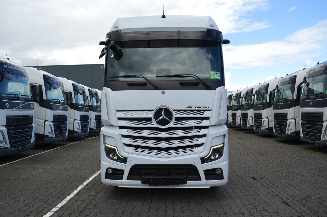 Mercedes-Benz Actros 5 1845 BigSpace - شاحنة جرار: صور 2 Mercedes-Benz Actros 5 1845 BigSpace - شاحنة جرار: صور 2