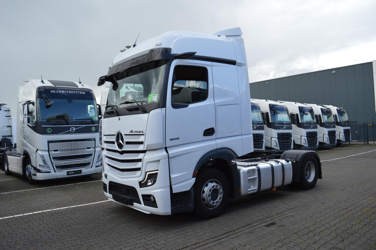 Mercedes-Benz Actros 5 1845 BigSpace - شاحنة جرار: صور 1 Mercedes-Benz Actros 5 1845 BigSpace - شاحنة جرار: صور 1