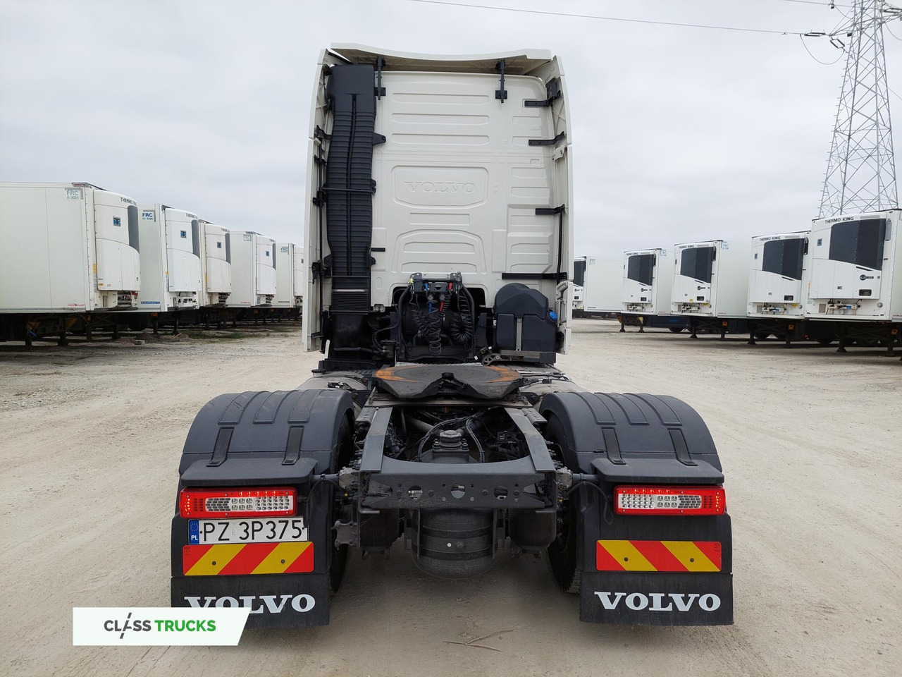 Volvo FH 460 Globetrotter XL i-Save - شاحنة جرار: صور 4 Volvo FH 460 Globetrotter XL i-Save - شاحنة جرار: صور 4
