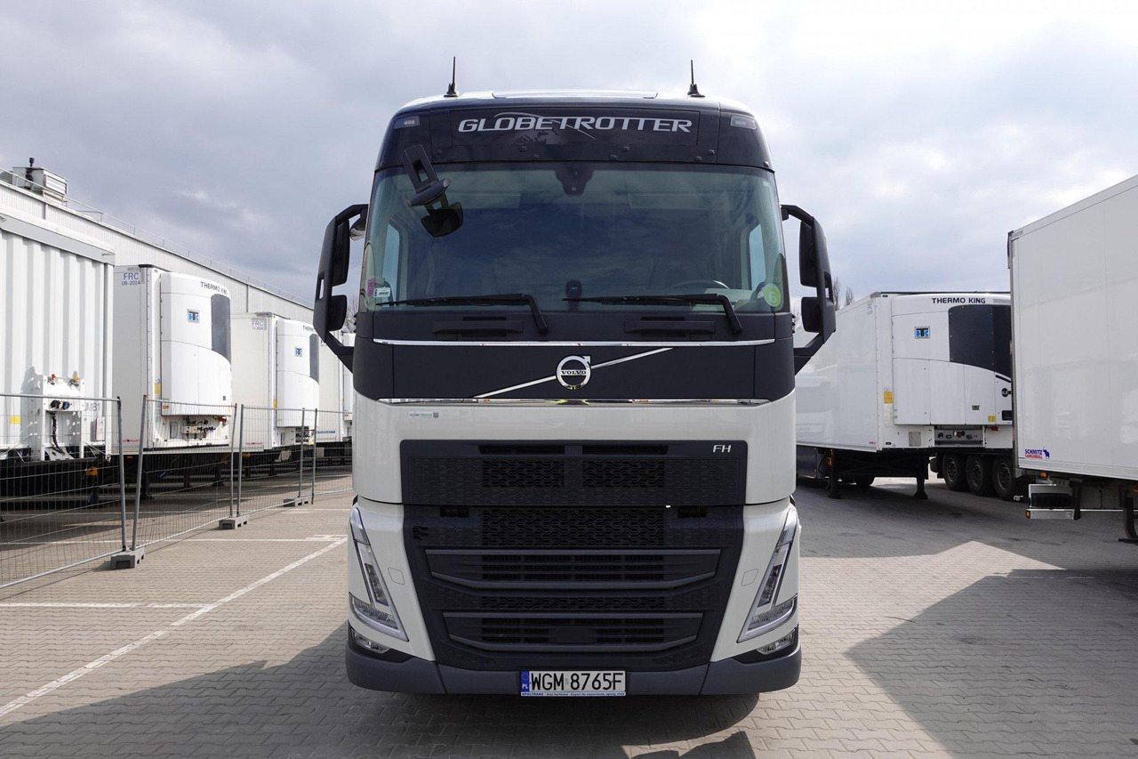 Volvo FH 500 Globetrotter XL - شاحنة جرار: صور 2 Volvo FH 500 Globetrotter XL - شاحنة جرار: صور 2