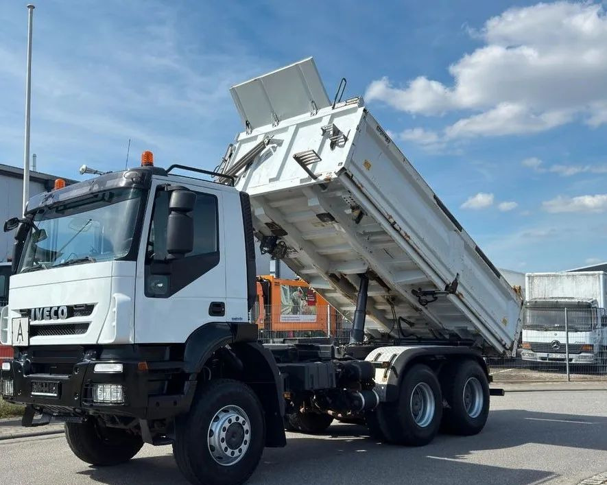 Iveco AD260T45W 6x6 | Meiller | Wywrotka trójstronna | Niemiecki pojazd | 451 KM | Euro 5|Stały zaczep holowniczy - قلابات: صور 4 Iveco AD260T45W 6x6 | Meiller | Wywrotka trójstronna | Niemiecki pojazd | 451 KM | Euro 5|Stały zaczep holowniczy - قلابات: صور 4