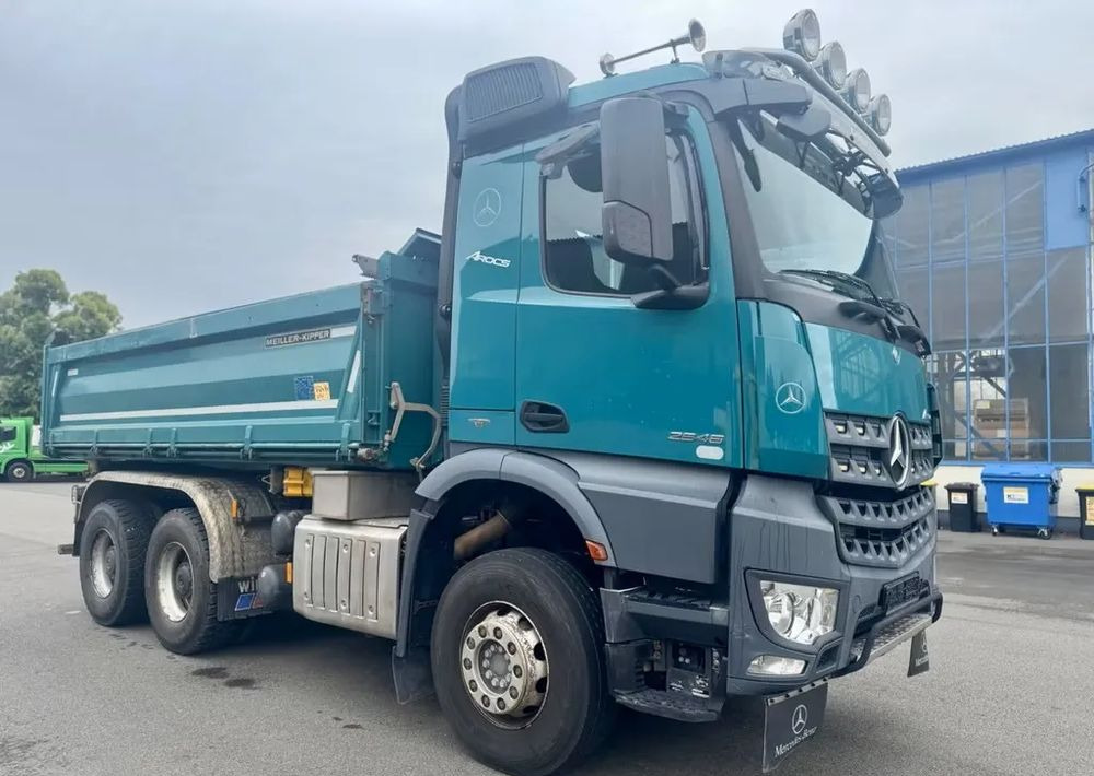 Mercedes-Benz Arocs 2646 6x4 – Wywrotka trójstronna Meiller / Bordmatik / Euro6 - قلابات: صور 3 Mercedes-Benz Arocs 2646 6x4 – Wywrotka trójstronna Meiller / Bordmatik / Euro6 - قلابات: صور 3