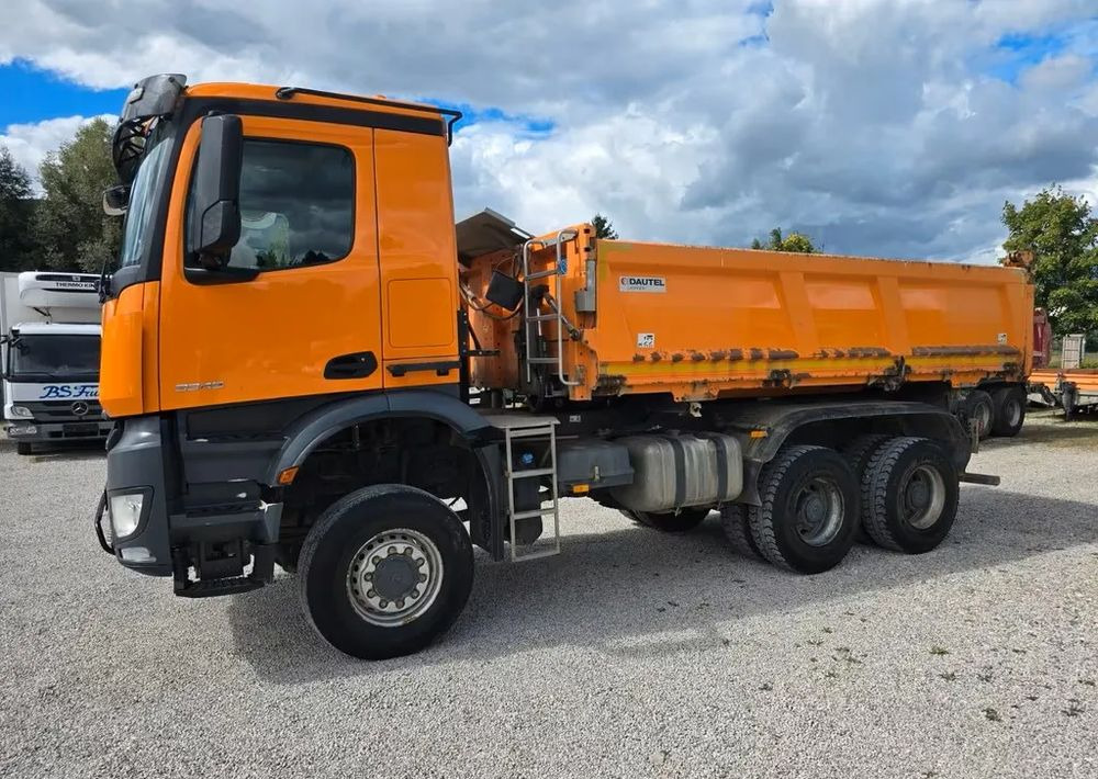 Mercedes-Benz Arocs 3345 6x6 Allrad / Bordmatic – Wywrotka Dautel | 449 KM | - قلابات: صور 4 Mercedes-Benz Arocs 3345 6x6 Allrad / Bordmatic – Wywrotka Dautel | 449 KM | - قلابات: صور 4