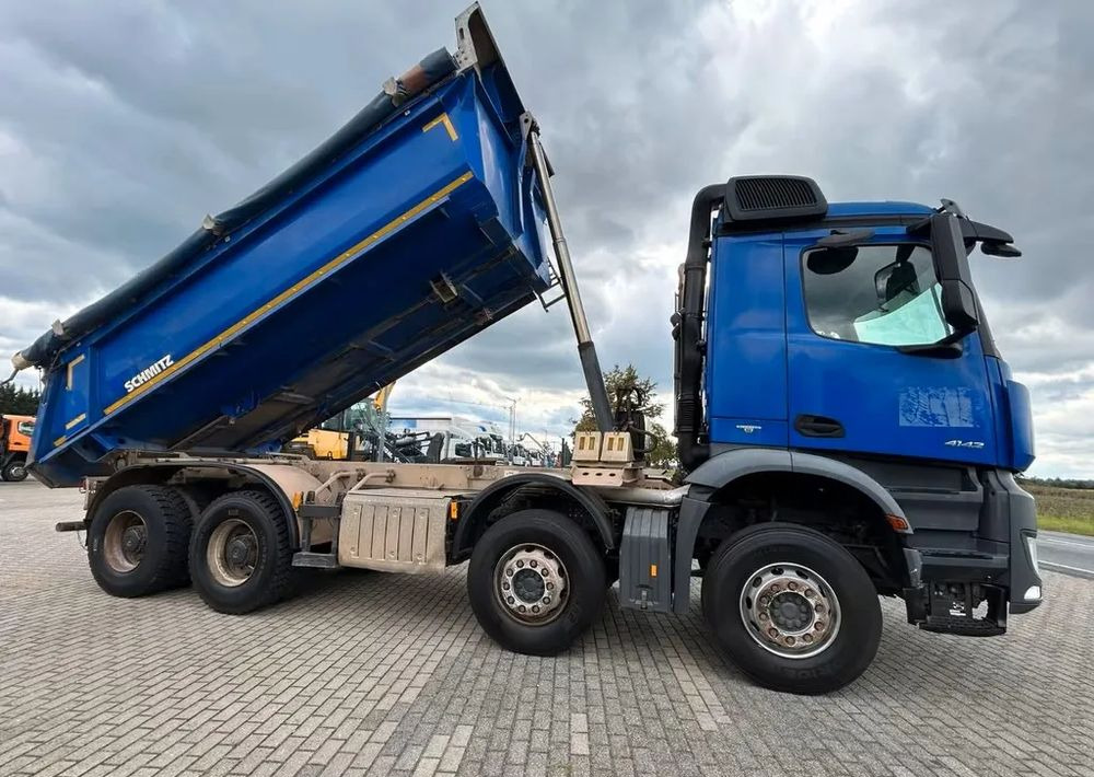 Mercedes-Benz Arocs 4142 | Wywrotka Schmitz | 8x4 | Euro 6 | Klima | Retarder | 242 598 km - قلابات: صور 3 Mercedes-Benz Arocs 4142 | Wywrotka Schmitz | 8x4 | Euro 6 | Klima | Retarder | 242 598 km - قلابات: صور 3