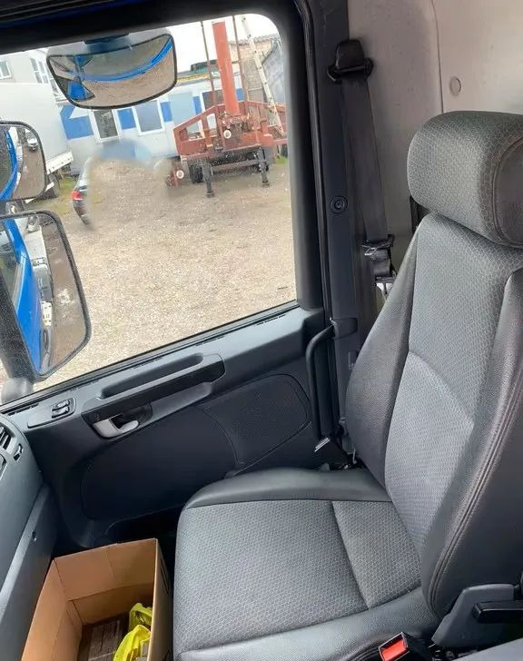 شاحنة خلاطة خرسانة Scania P410 8x4 – Betoniarka Liebherr 9 m³/ Euro 5 / Retarder: صور 15 شاحنة خلاطة خرسانة Scania P410 8x4 – Betoniarka Liebherr 9 m³/ Euro 5 / Retarder: صور 15