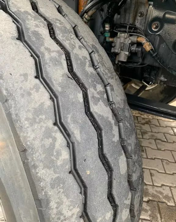 شاحنة خلاطة خرسانة Scania P410 8x4 – Betoniarka Liebherr 9 m³/ Euro 5 / Retarder: صور 17 شاحنة خلاطة خرسانة Scania P410 8x4 – Betoniarka Liebherr 9 m³/ Euro 5 / Retarder: صور 17