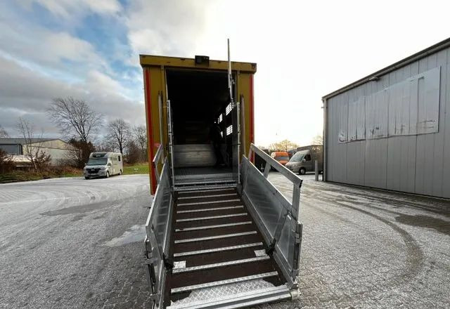 Volvo FH 420 • KABA • Transport Zwierząt 3xŚwinie/ 2xBydło 3-piętrowy • Euro 5 • Retarder • Oś podnoszona i skrętna - شاحنة نقل المواشي شاحنة: صور 5 Volvo FH 420 • KABA • Transport Zwierząt 3xŚwinie/ 2xBydło 3-piętrowy • Euro 5 • Retarder • Oś podnoszona i skrętna - شاحنة نقل المواشي شاحنة: صور 5