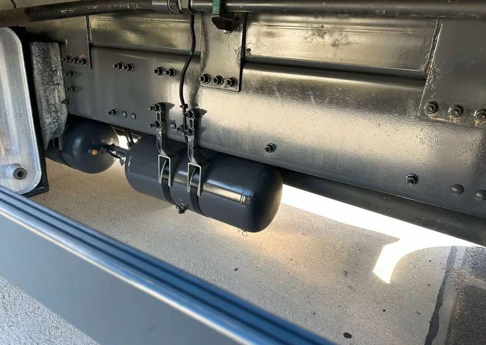 Volvo FM420 6x2 | HDS Atlas AK 186-3 z przestrzenią ładunkową | Euro6 |238 000 km - شاحنات مسطحة, شاحنة كرين: صور 3 Volvo FM420 6x2 | HDS Atlas AK 186-3 z przestrzenią ładunkową | Euro6 |238 000 km - شاحنات مسطحة, شاحنة كرين: صور 3