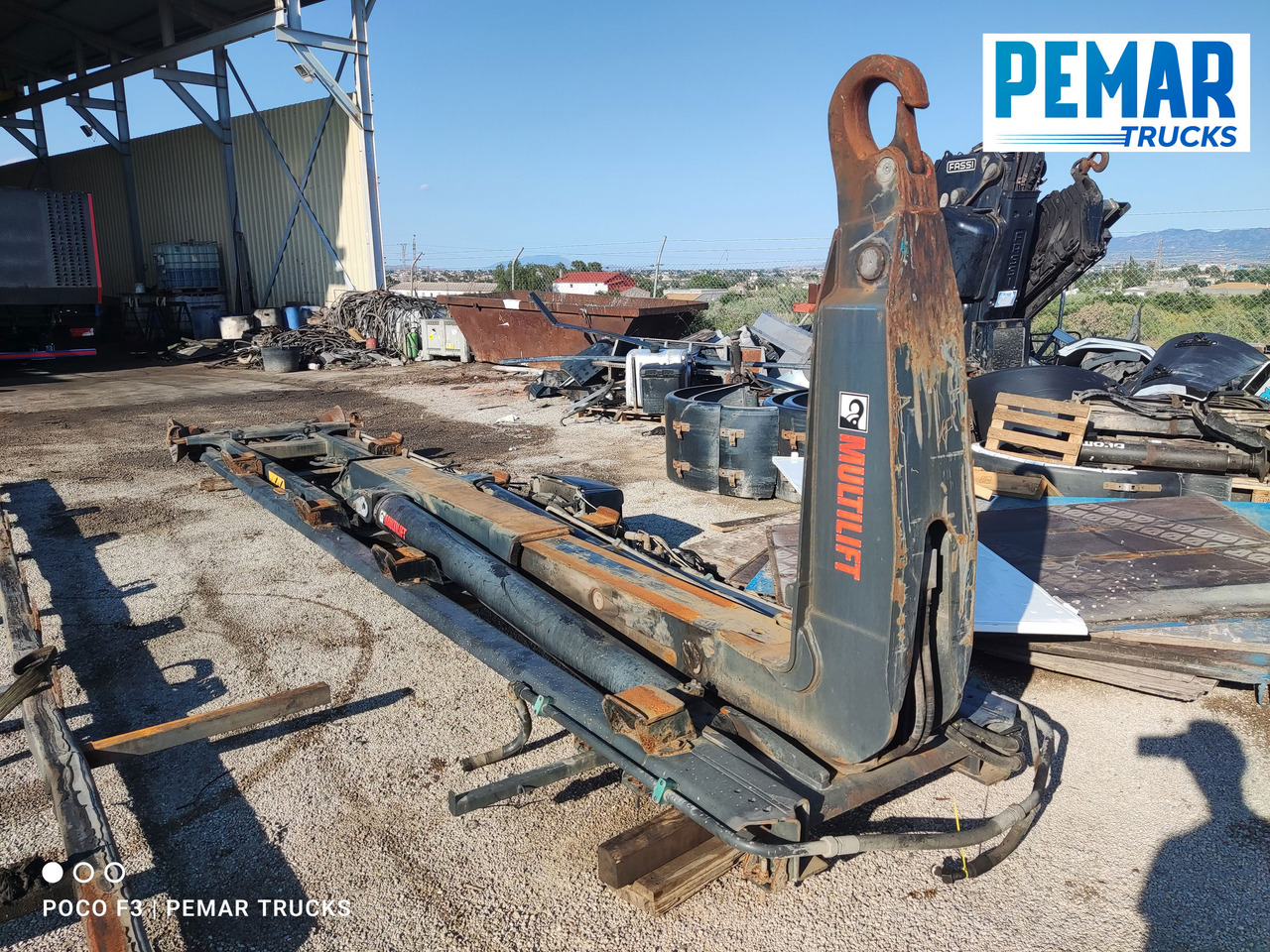 HIAB MULTILIFT HOOKLIFT 21T BRAZO ARTICULADO - الأدوات والمعدات: صور 1 HIAB MULTILIFT HOOKLIFT 21T BRAZO ARTICULADO - الأدوات والمعدات: صور 1