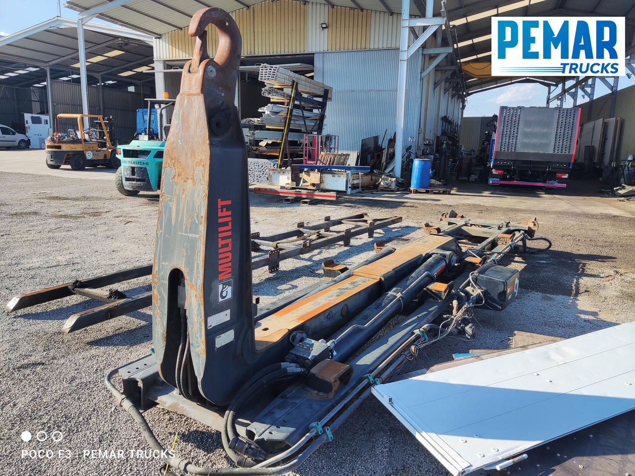 HIAB MULTILIFT HOOKLIFT 21T BRAZO ARTICULADO - الأدوات والمعدات: صور 3 HIAB MULTILIFT HOOKLIFT 21T BRAZO ARTICULADO - الأدوات والمعدات: صور 3