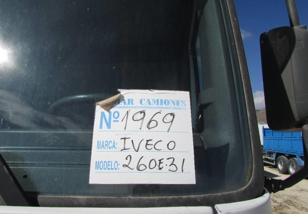 IVECO 260 E31 6X2 CAJA FIJA - شاحنات مسطحة: صور 3 IVECO 260 E31 6X2 CAJA FIJA - شاحنات مسطحة: صور 3