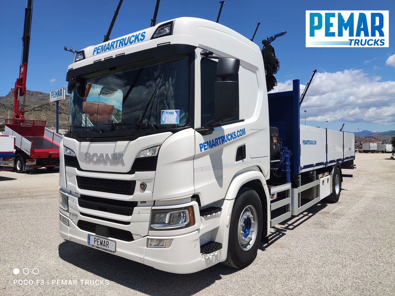 SCANIA P 370 4X2 GRUA CAJA FIJA - شاحنات مسطحة, شاحنة كرين: صور 2 SCANIA P 370 4X2 GRUA CAJA FIJA - شاحنات مسطحة, شاحنة كرين: صور 2