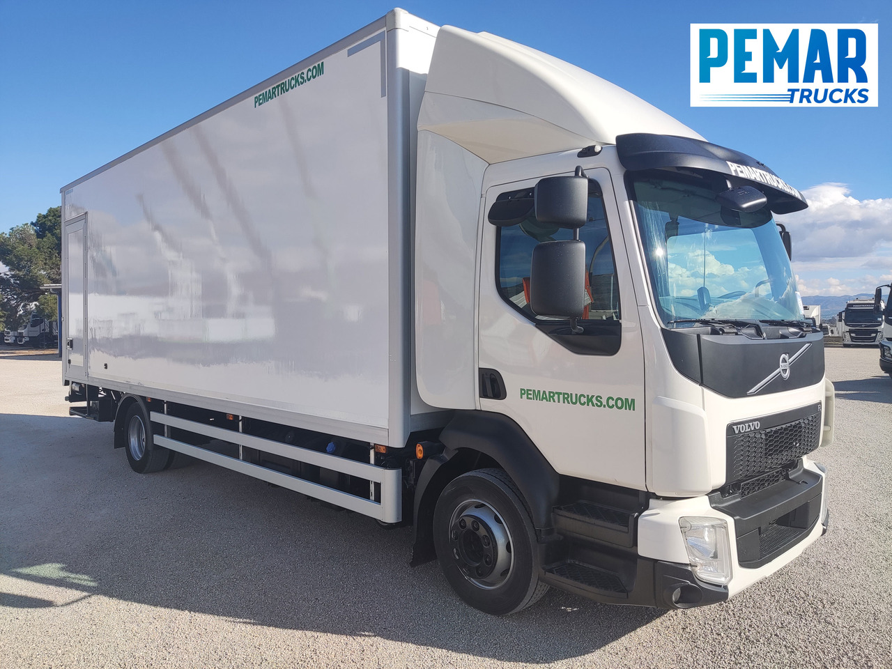 VOLVO FL 210 12T CAJA CERRADA - بصندوق مغلق شاحنة: صور 3 VOLVO FL 210 12T CAJA CERRADA - بصندوق مغلق شاحنة: صور 3