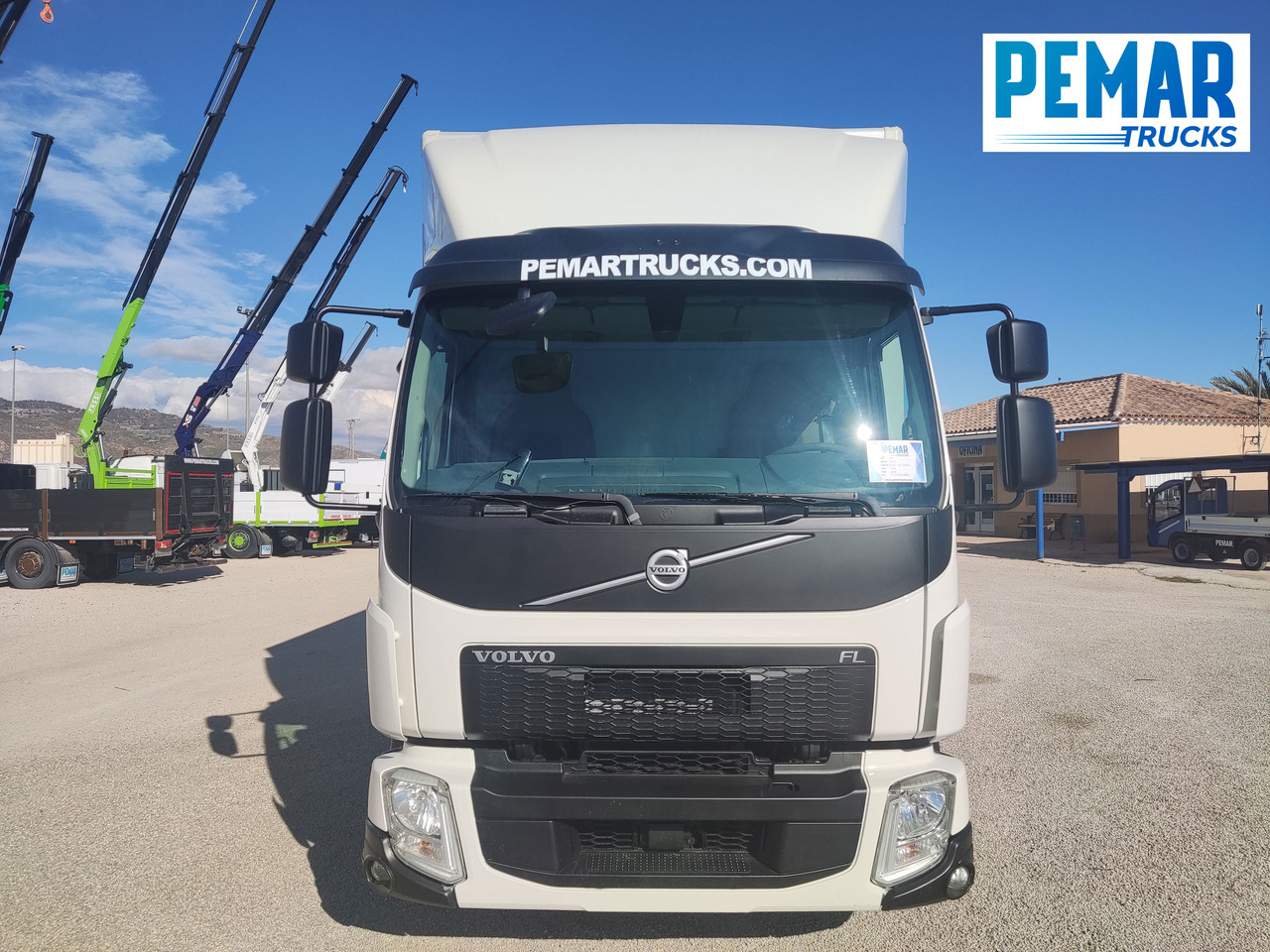 VOLVO FL 210 12T CAJA CERRADA - بصندوق مغلق شاحنة: صور 2 VOLVO FL 210 12T CAJA CERRADA - بصندوق مغلق شاحنة: صور 2