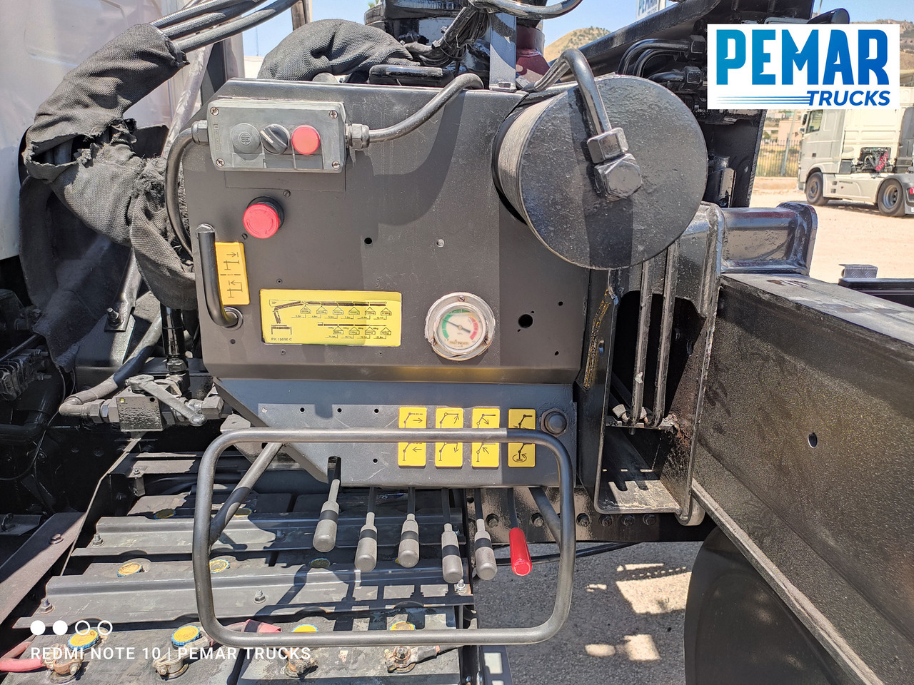 قلابات, شاحنة كرين VOLVO FM 440 6X4 GRUA BASCULANTE: صور 35 قلابات, شاحنة كرين VOLVO FM 440 6X4 GRUA BASCULANTE: صور 35