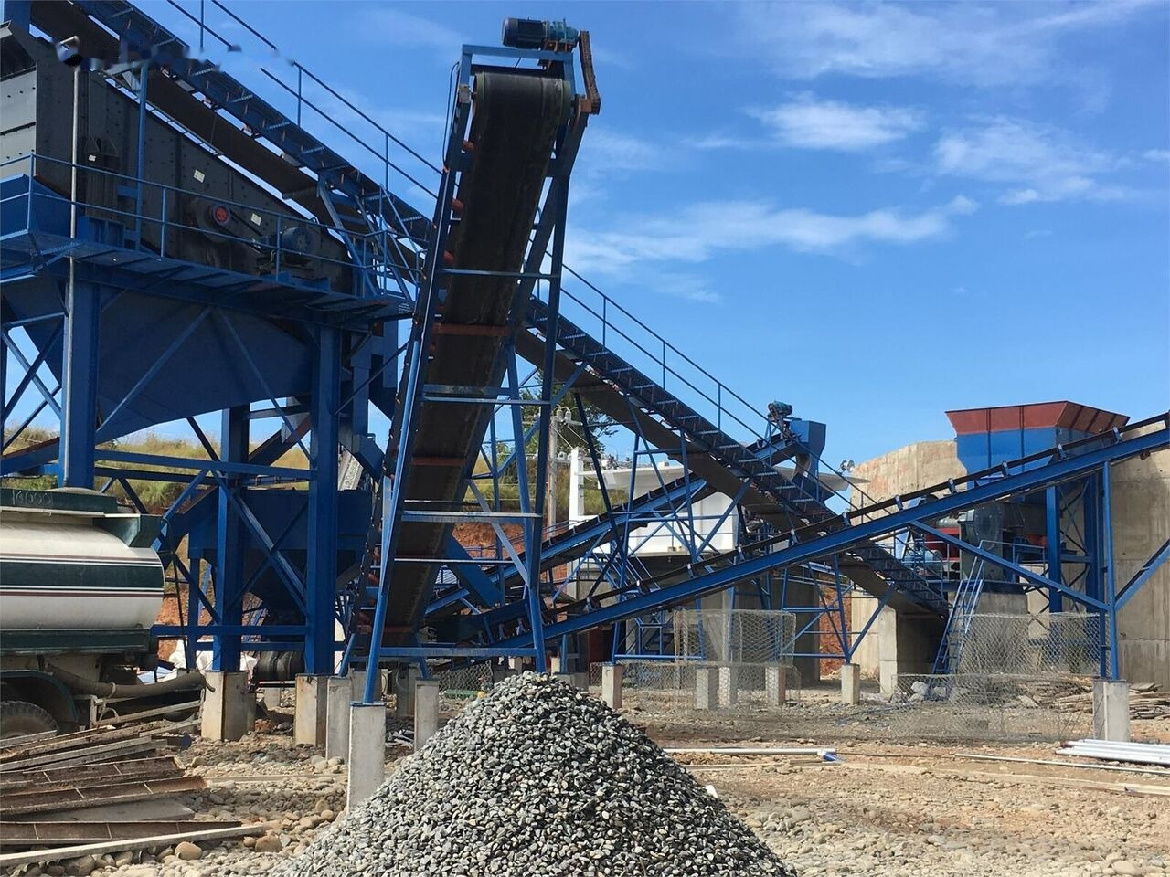 Kinglink 150TPH RIVER STONE CRUSHING PLANT - كسارة فكية: صور 2 Kinglink 150TPH RIVER STONE CRUSHING PLANT - كسارة فكية: صور 2