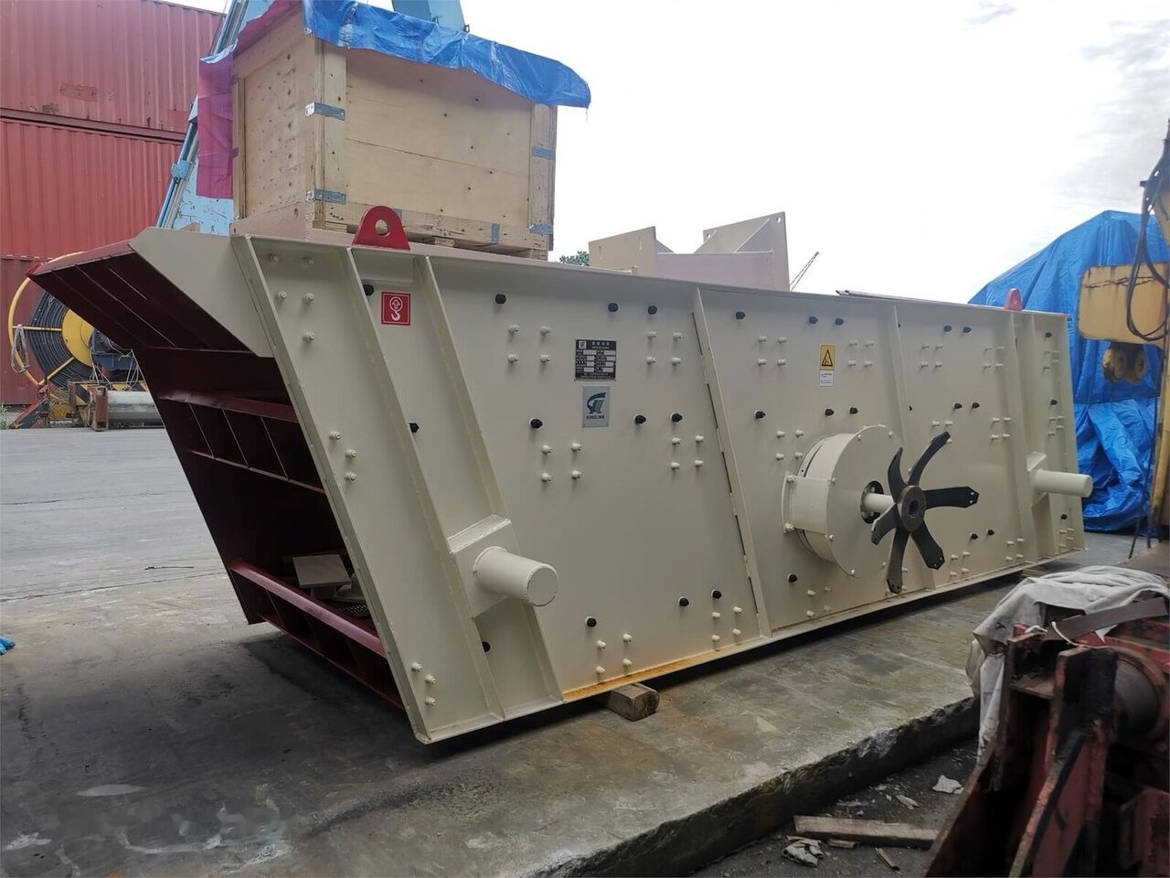Kinglink 3YK1548 Vibrating Grizzly Screen | 100TPH - غربال: صور 5 Kinglink 3YK1548 Vibrating Grizzly Screen | 100TPH - غربال: صور 5