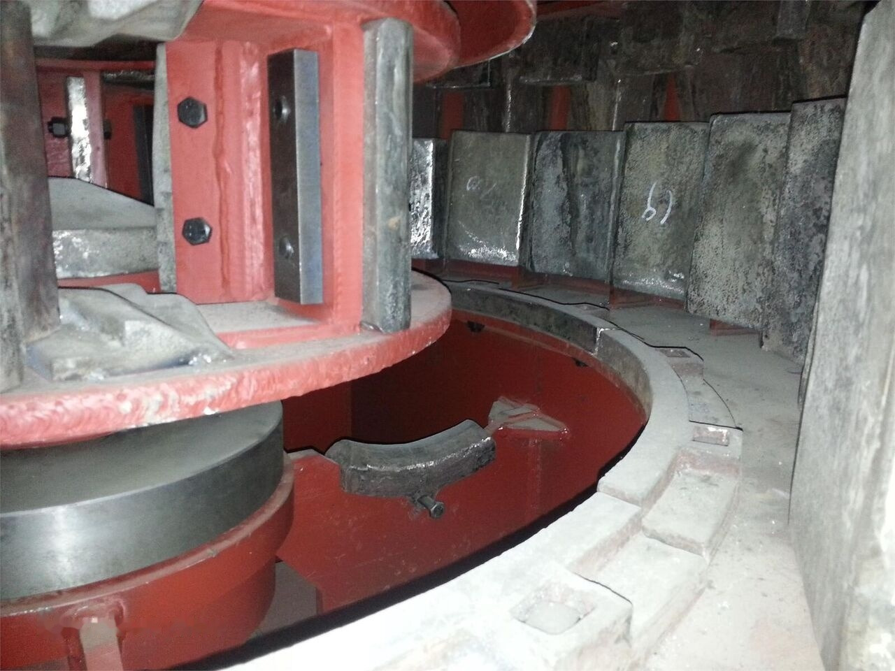 Kinglink KL12 Phosphate VSI Crusher - كسارة التصادمية: صور 4 Kinglink KL12 Phosphate VSI Crusher - كسارة التصادمية: صور 4