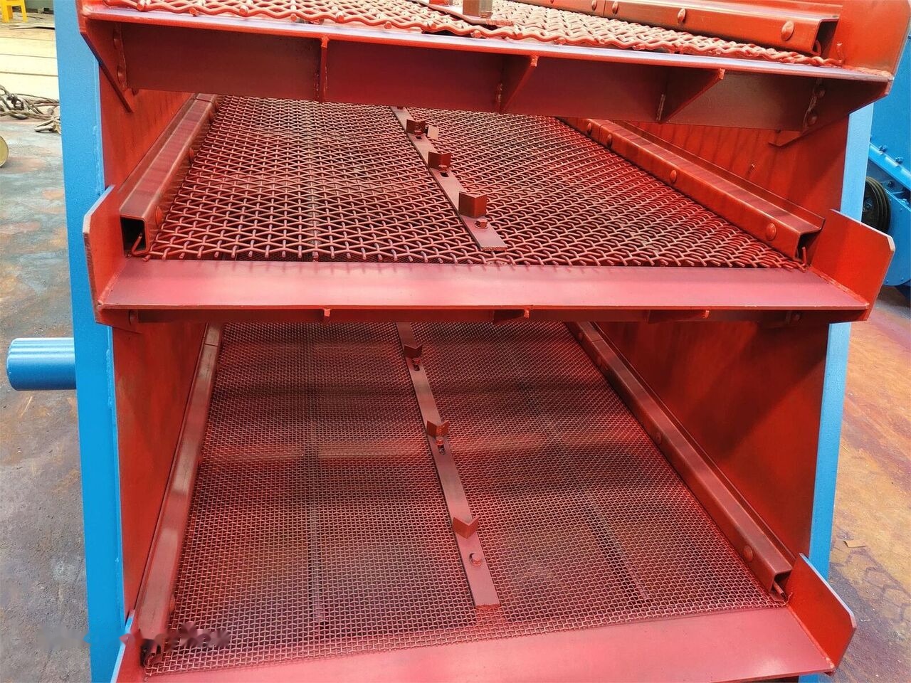 Kinglink Mineral Stone Vibrating Screen 3YK1548 to Chile - غربال: صور 5 Kinglink Mineral Stone Vibrating Screen 3YK1548 to Chile - غربال: صور 5