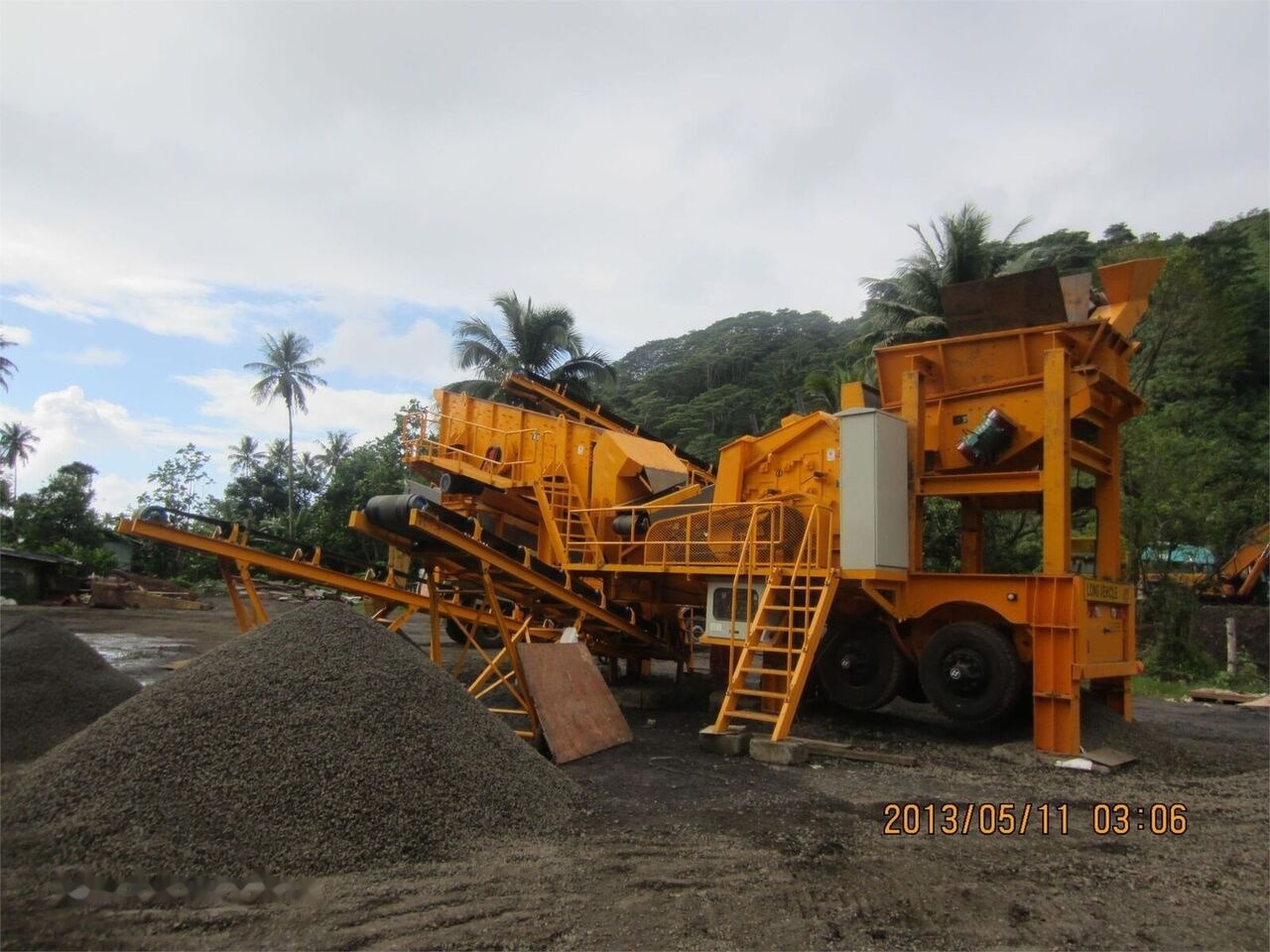 Kinglink PF1007 Mobile Impact Crusher - كسارة التصادمية: صور 5 Kinglink PF1007 Mobile Impact Crusher - كسارة التصادمية: صور 5