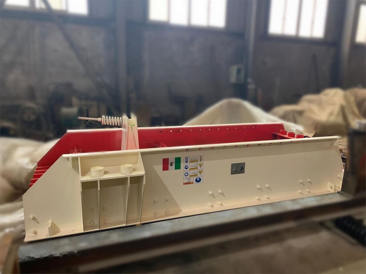 Kinglink ZSW380X96 Grizzly Vibrating Feeder - ماكينات التعدين: صور 2 Kinglink ZSW380X96 Grizzly Vibrating Feeder - ماكينات التعدين: صور 2