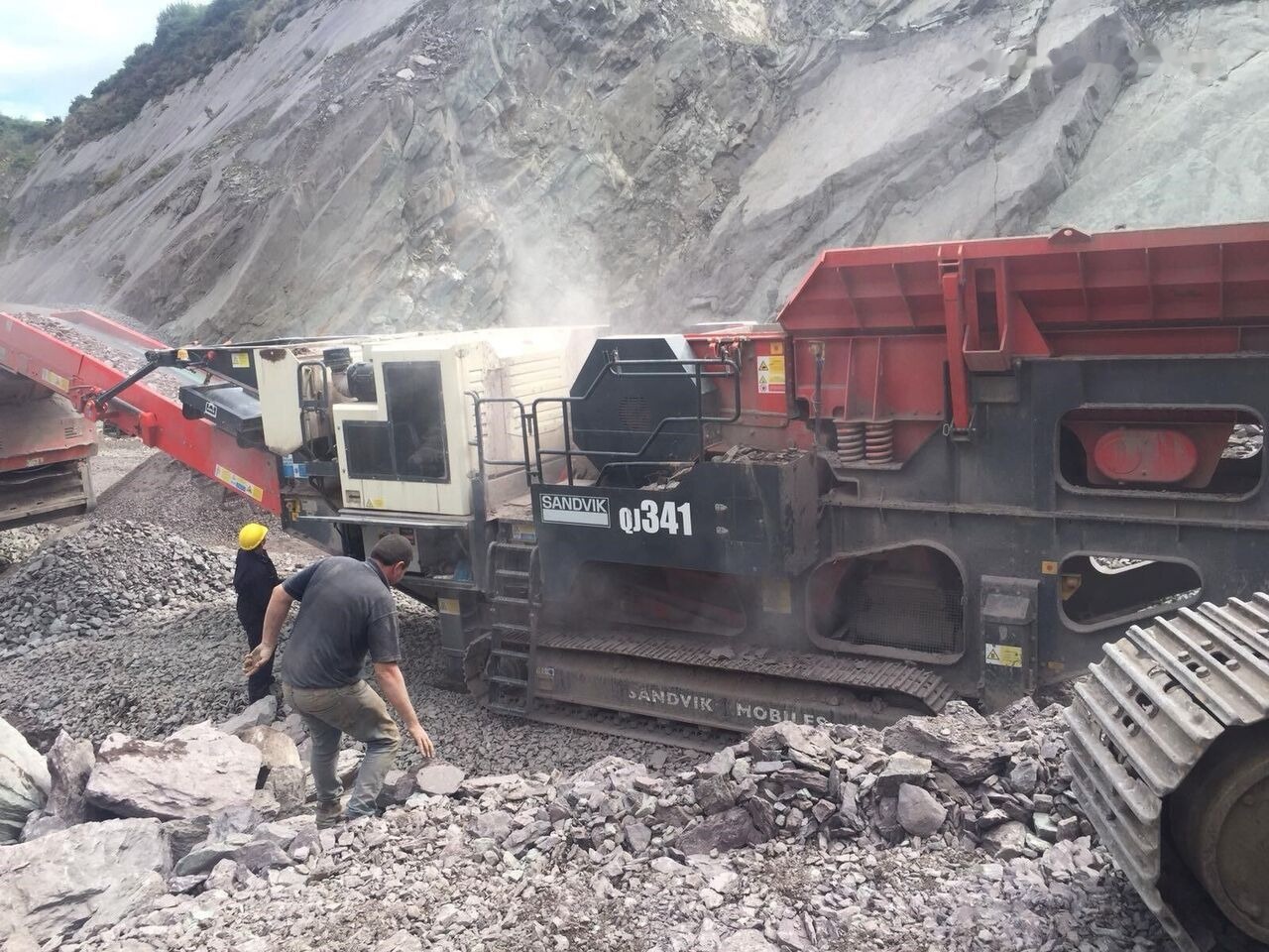 Sandvik QJ341 Mobile Crushing Plant - كسارة متحركه: صور 1 Sandvik QJ341 Mobile Crushing Plant - كسارة متحركه: صور 1