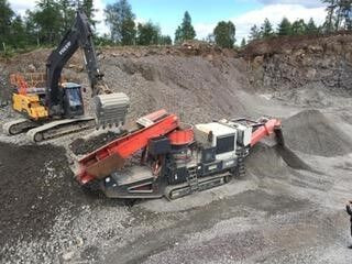 Sandvik QS331 Mobile Crushing Plant - كسارة متحركه: صور 4 Sandvik QS331 Mobile Crushing Plant - كسارة متحركه: صور 4