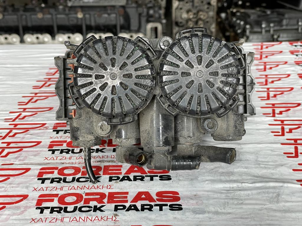 KNORR-BREMSE EBS 7 ADJUSTMENT VALVE FOR MAN - 81.52106-6069 - صمام الفرامل - شاحنة: صور 1 KNORR-BREMSE EBS 7 ADJUSTMENT VALVE FOR MAN - 81.52106-6069 - صمام الفرامل - شاحنة: صور 1