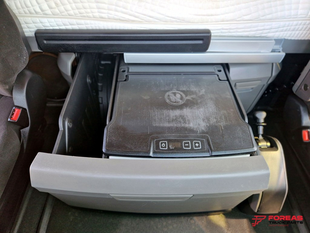 MAN TGX 26.500 6X2 EURO 6C – FOR SPARE PARTS إيجار MAN TGX 26.500 6X2 EURO 6C – FOR SPARE PARTS: صور 38 MAN TGX 26.500 6X2 EURO 6C – FOR SPARE PARTS إيجار MAN TGX 26.500 6X2 EURO 6C – FOR SPARE PARTS: صور 38