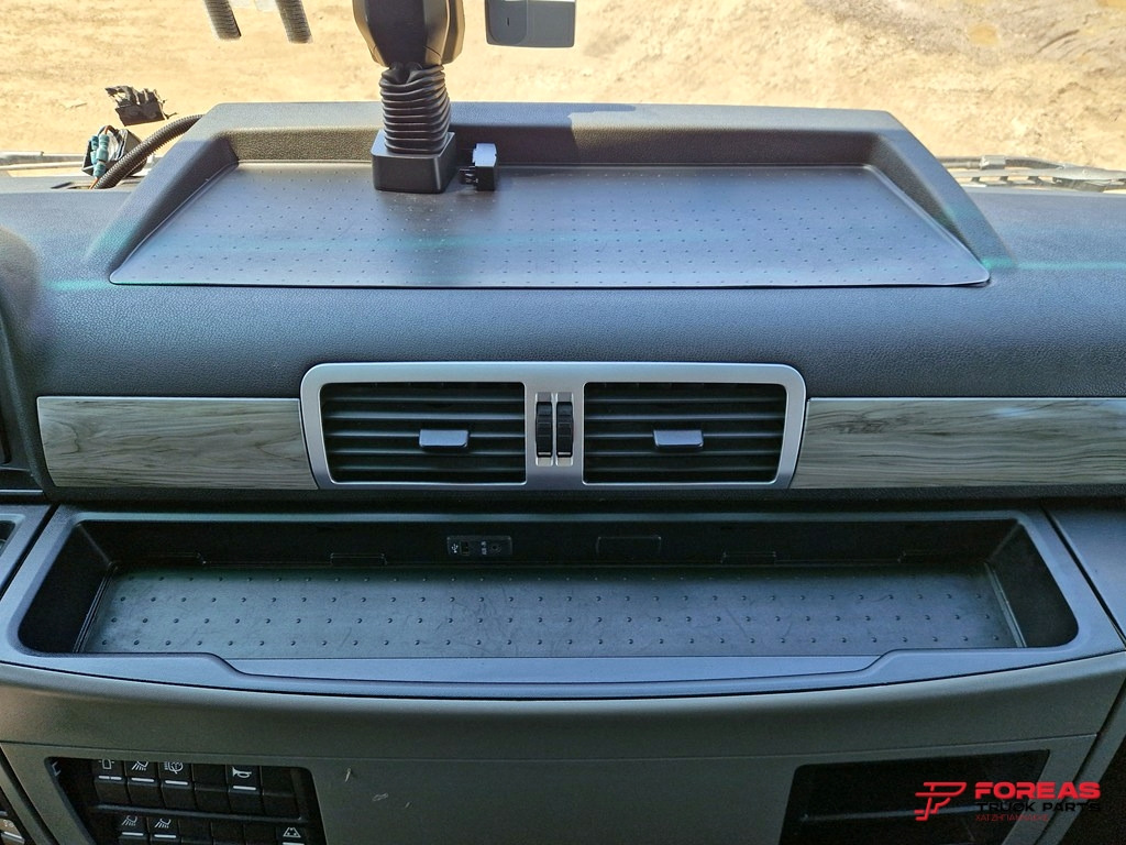 MAN TGX 26.500 6X2 EURO 6C – FOR SPARE PARTS إيجار MAN TGX 26.500 6X2 EURO 6C – FOR SPARE PARTS: صور 26 MAN TGX 26.500 6X2 EURO 6C – FOR SPARE PARTS إيجار MAN TGX 26.500 6X2 EURO 6C – FOR SPARE PARTS: صور 26