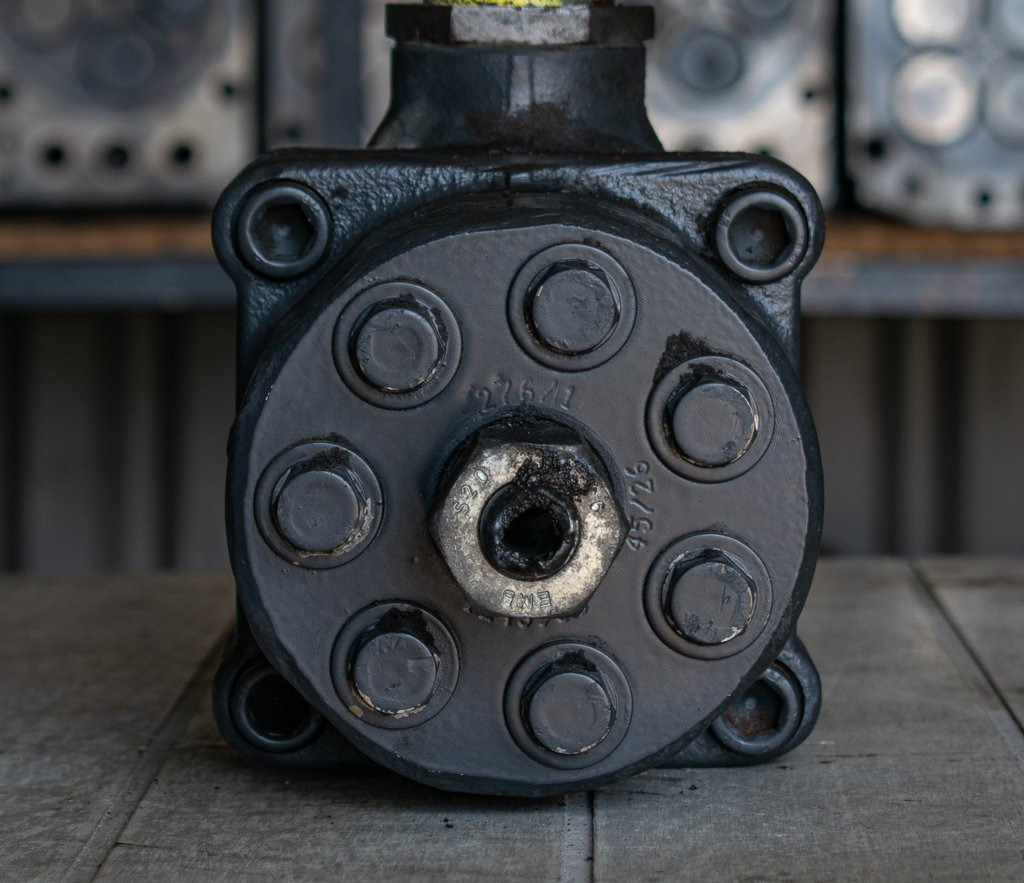 MEILLER HYDRAULIC PUMP WITH 7 SINGLE ENERGY PISTONS - مضخة هيدروليكية - شاحنة: صور 1 MEILLER HYDRAULIC PUMP WITH 7 SINGLE ENERGY PISTONS - مضخة هيدروليكية - شاحنة: صور 1