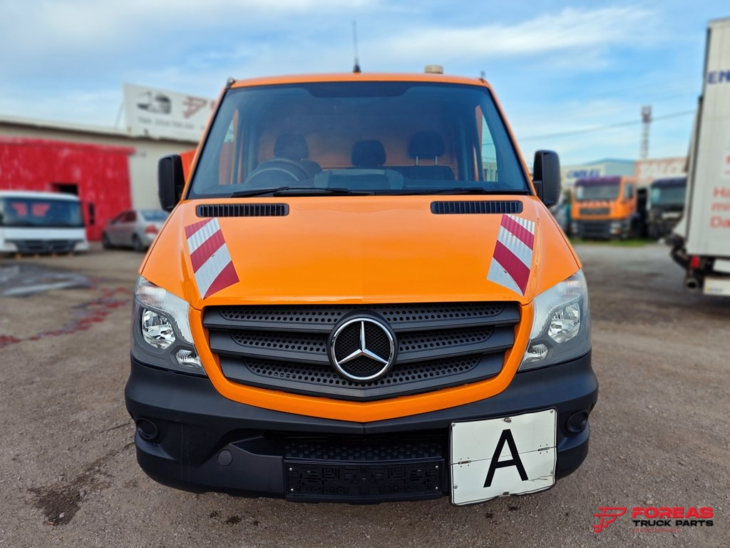 MERCEDES-BENZ 311 – TIPPER – RIGHT HAND DRIVE (RHD) - قلاب صغير: صور 2 MERCEDES-BENZ 311 – TIPPER – RIGHT HAND DRIVE (RHD) - قلاب صغير: صور 2