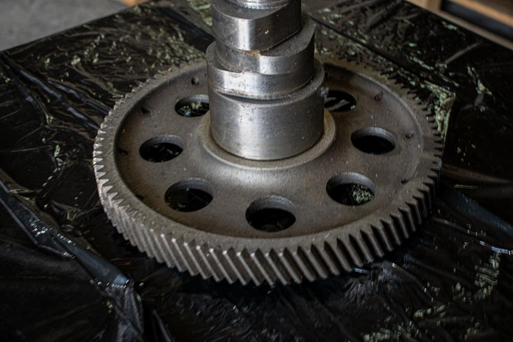 MERCEDES-BENZ ΟΜ 542 - 8 CYLINDER - عمود الحدبات - شاحنة: صور 2 MERCEDES-BENZ ΟΜ 542 - 8 CYLINDER - عمود الحدبات - شاحنة: صور 2