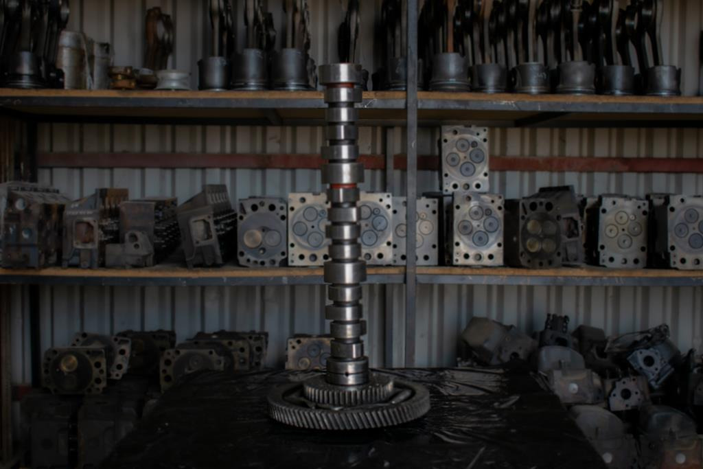 MERCEDES-BENZ ACTROS 6 CYLINDER EURO V WITH ENGINE CODE OM 541 - عمود الحدبات - شاحنة: صور 2 MERCEDES-BENZ ACTROS 6 CYLINDER EURO V WITH ENGINE CODE OM 541 - عمود الحدبات - شاحنة: صور 2