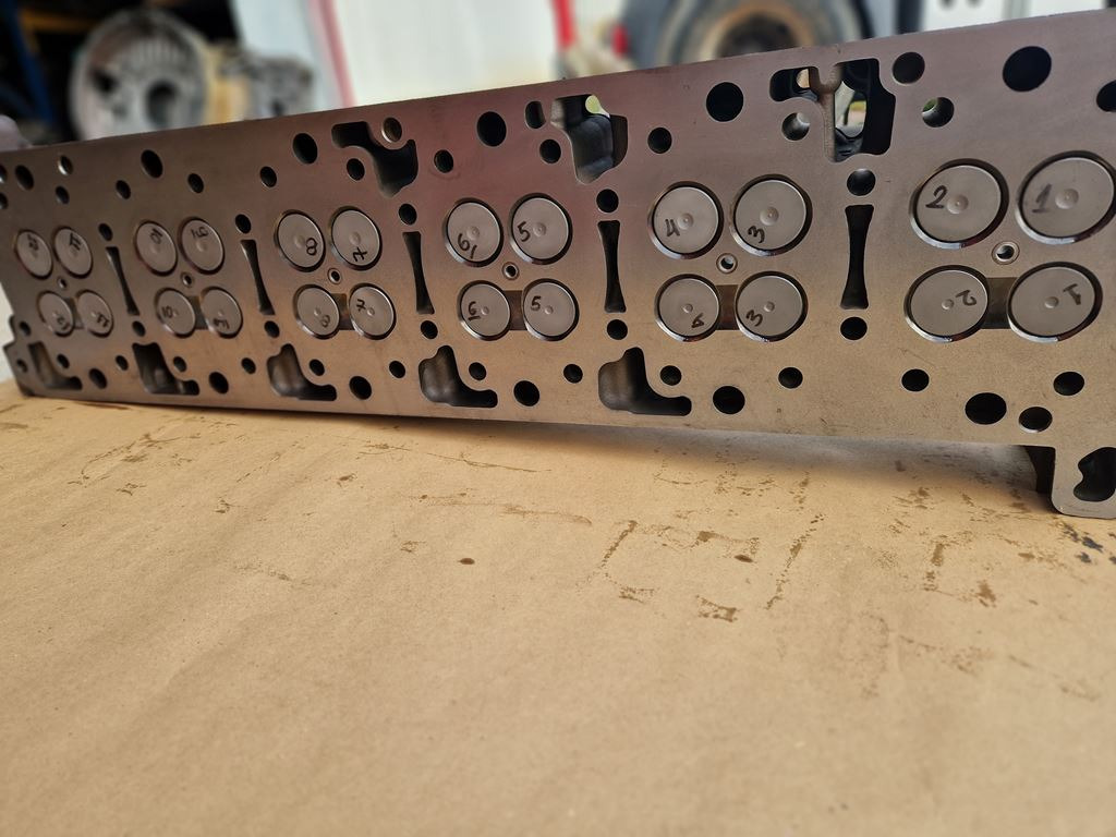 اسطوانة رئيس - شاحنة MERCEDES-BENZ ACTROS MP4 OM 471: صور 12