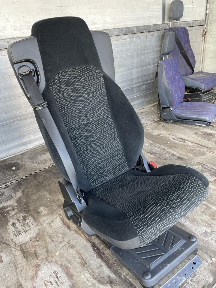 MERCEDES-BENZ ACTROS MP4 - PASSENGER - مقاعد السيارات - شاحنة: صور 2 MERCEDES-BENZ ACTROS MP4 - PASSENGER - مقاعد السيارات - شاحنة: صور 2