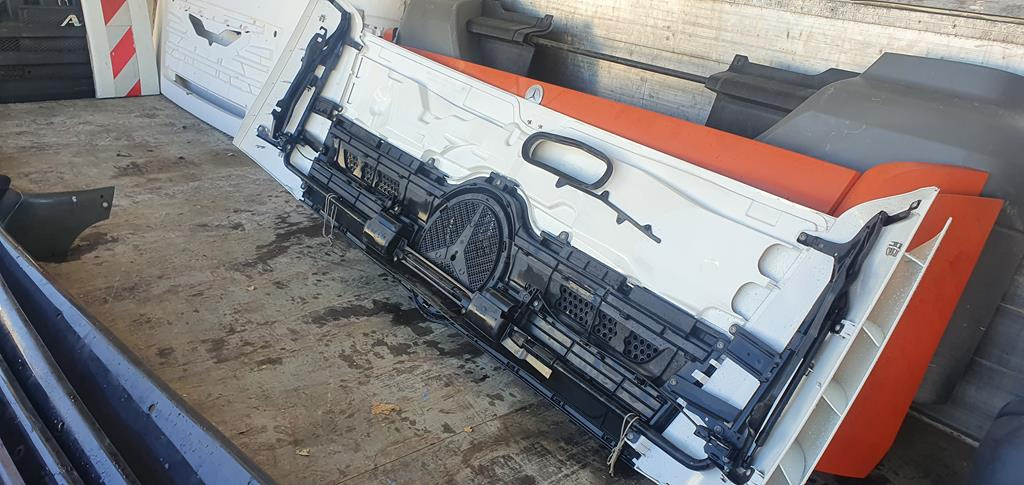 MERCEDES-BENZ ACTROS MP4 - هود - شاحنة: صور 5 MERCEDES-BENZ ACTROS MP4 - هود - شاحنة: صور 5