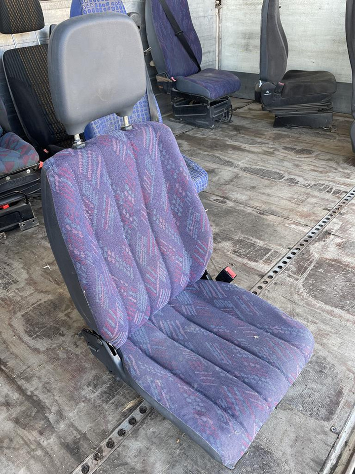 MERCEDES-BENZ ATEGO - مقاعد السيارات - شاحنة: صور 2 MERCEDES-BENZ ATEGO - مقاعد السيارات - شاحنة: صور 2