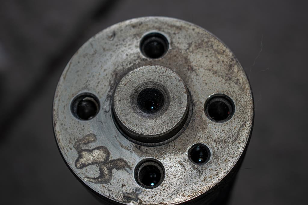 MERCEDES-BENZ AXOR 6 CYLINDER WITH ENGINE CODE OM 457 - عمود الحدبات - شاحنة: صور 4 MERCEDES-BENZ AXOR 6 CYLINDER WITH ENGINE CODE OM 457 - عمود الحدبات - شاحنة: صور 4