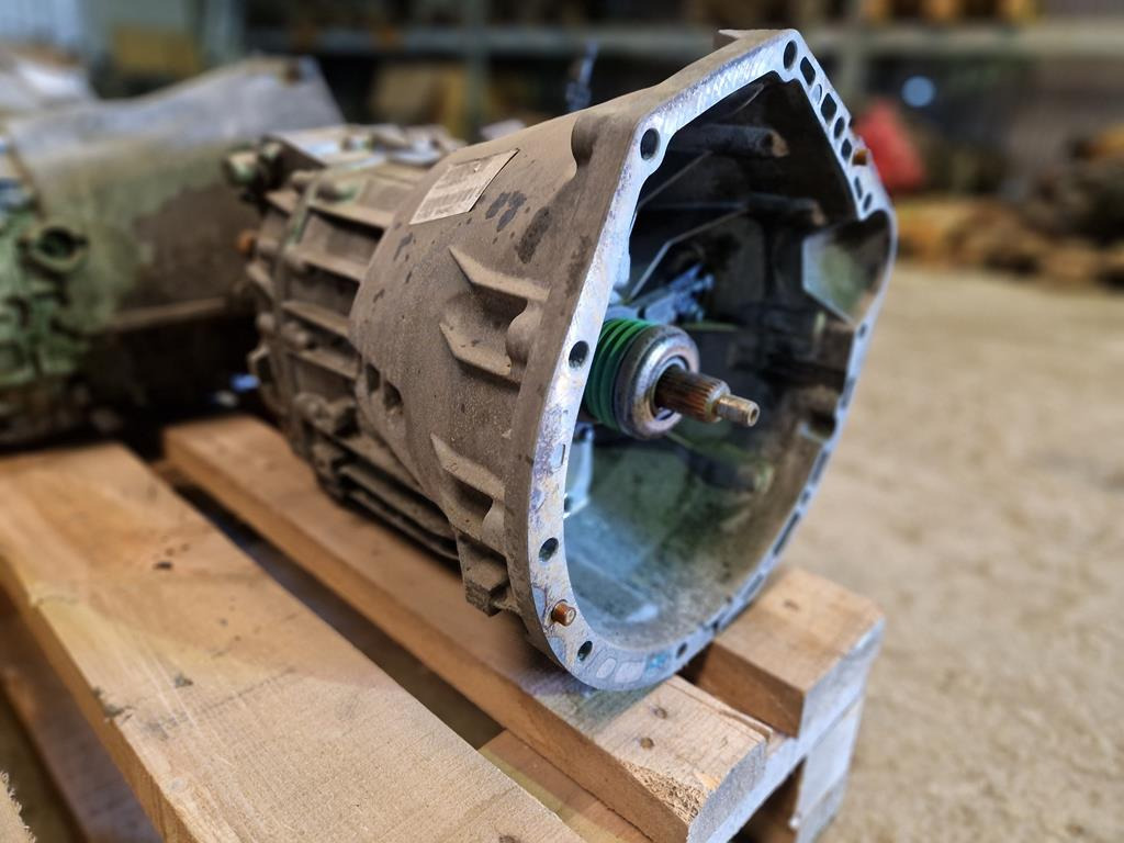 MERCEDES-BENZ SPRINTER 711620 - علبة التروس - شاحنة: صور 3 MERCEDES-BENZ SPRINTER 711620 - علبة التروس - شاحنة: صور 3