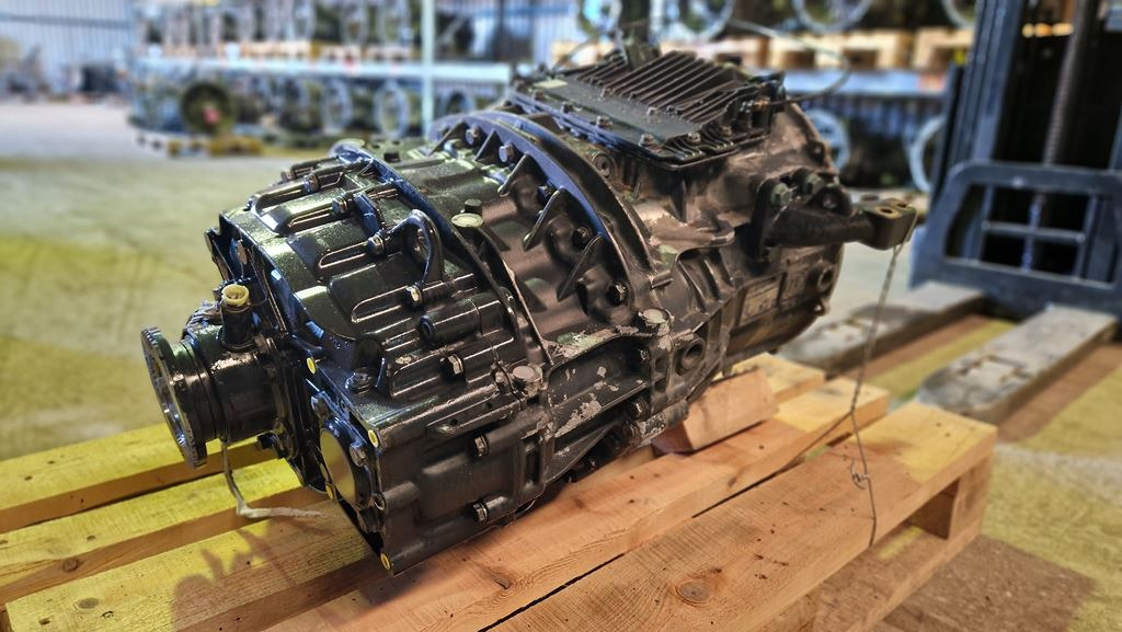 ZF ASTRONIC MID 12 AS 1210 TO - 81.32004 - 6194 - علبة التروس - شاحنة: صور 2 ZF ASTRONIC MID 12 AS 1210 TO - 81.32004 - 6194 - علبة التروس - شاحنة: صور 2