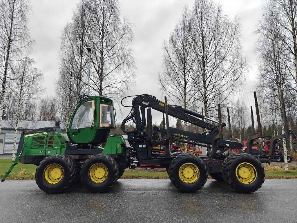 John Deere 1210 E - شاحنات نقل الأخشاب في الغابات: صور 2 John Deere 1210 E - شاحنات نقل الأخشاب في الغابات: صور 2