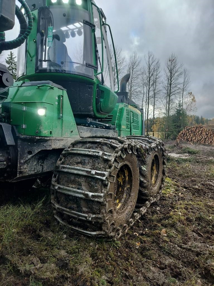 John Deere 1510 E - شاحنات نقل الأخشاب في الغابات: صور 5 John Deere 1510 E - شاحنات نقل الأخشاب في الغابات: صور 5