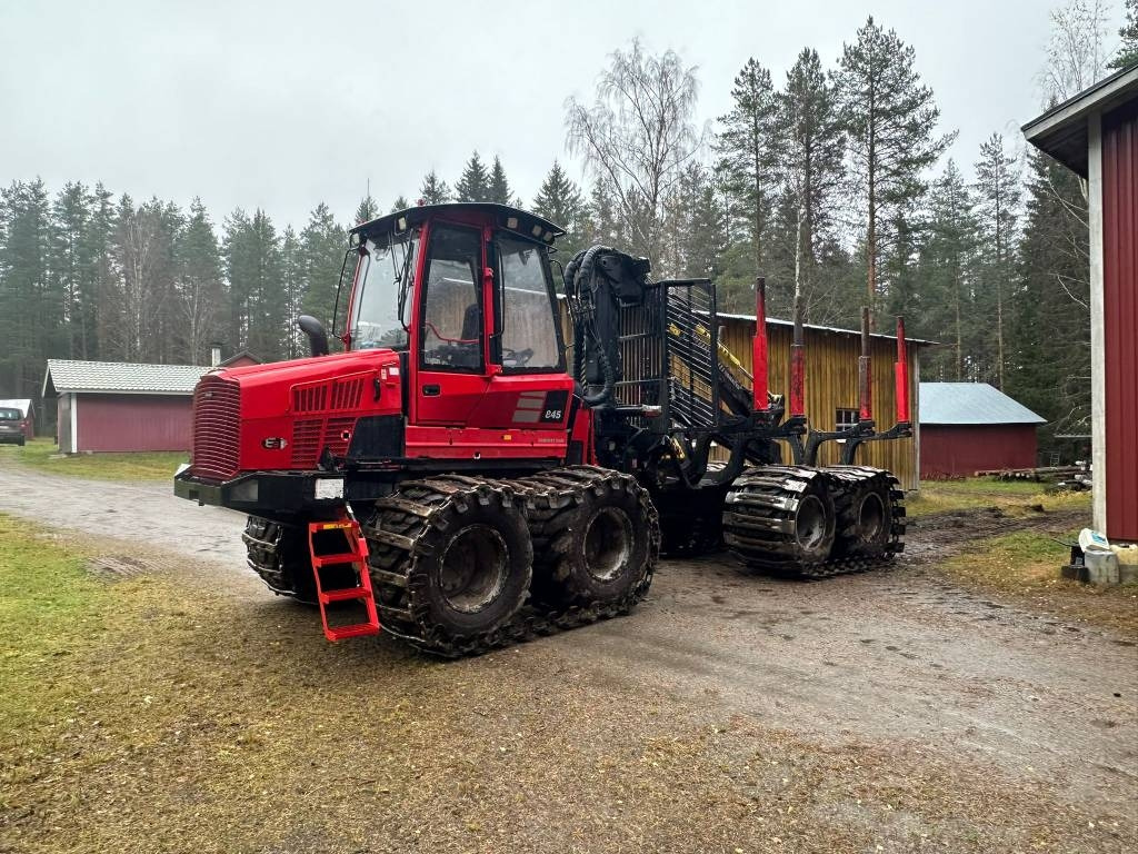 Komatsu 845 - شاحنات نقل الأخشاب في الغابات: صور 1 Komatsu 845 - شاحنات نقل الأخشاب في الغابات: صور 1