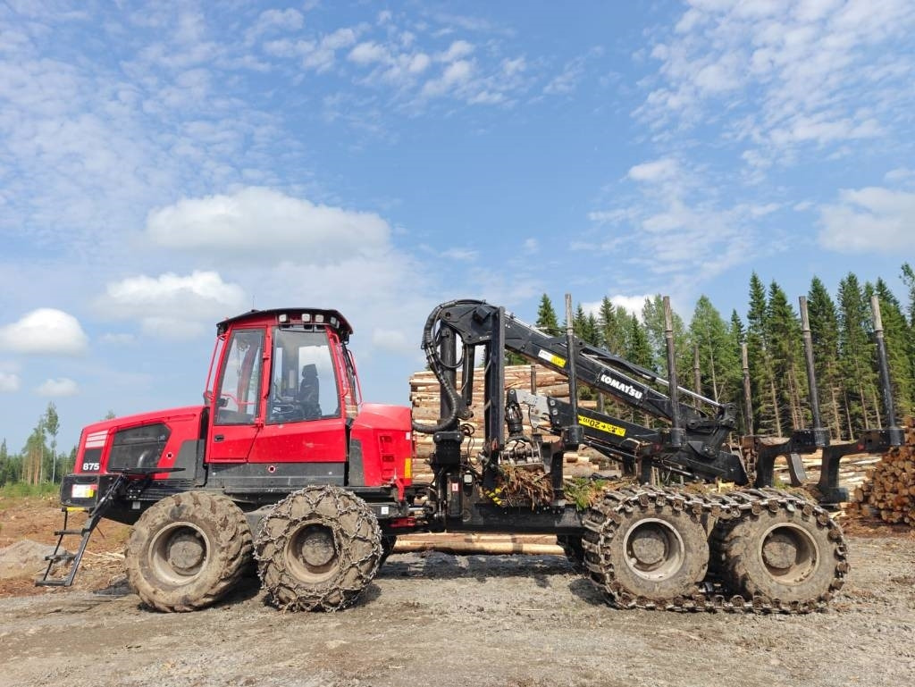 Komatsu 875 - شاحنات نقل الأخشاب في الغابات: صور 2 Komatsu 875 - شاحنات نقل الأخشاب في الغابات: صور 2