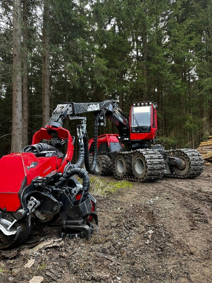Komatsu 931XC - الحصادات: صور 1 Komatsu 931XC - الحصادات: صور 1