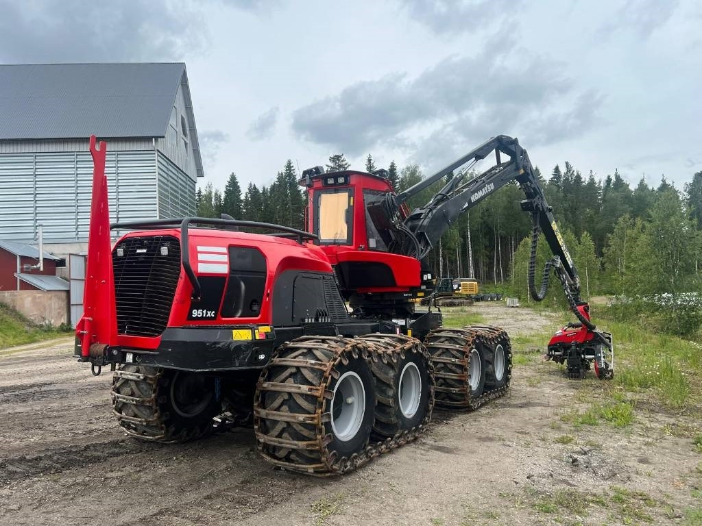 Komatsu 951 XC - الحصادات: صور 5 Komatsu 951 XC - الحصادات: صور 5